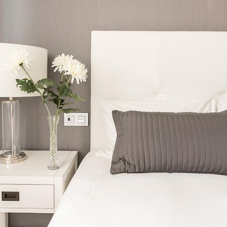 Latina Suite Madrid Exterior photo