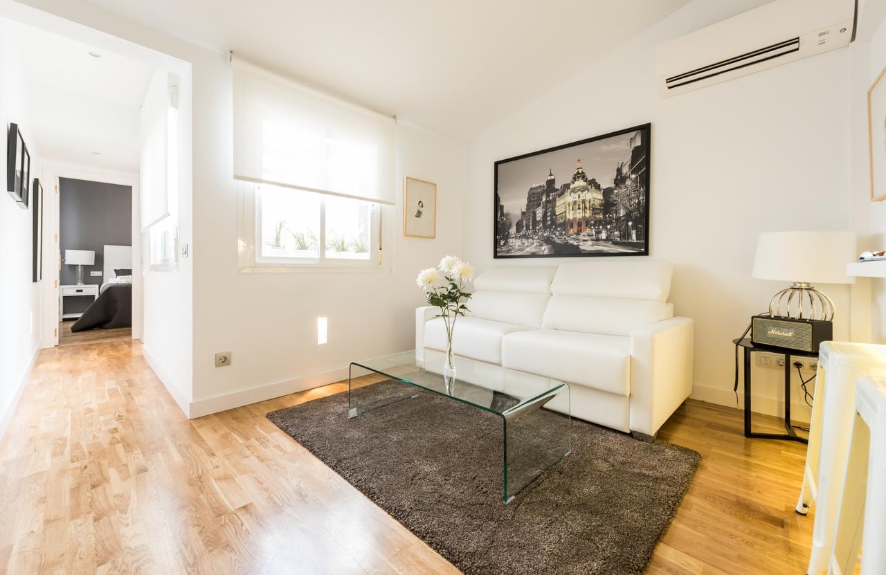 Latina Suite Madrid Exterior photo